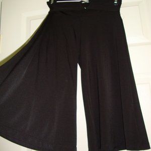 Black Low Rise Skirt Shorts